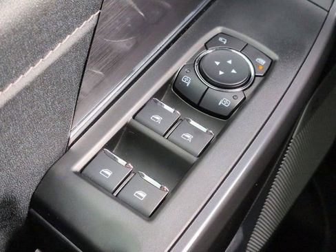 Used 2025 Ford F150 Lariat w/ FX4 Off-Road Package AWD/4WD image 23