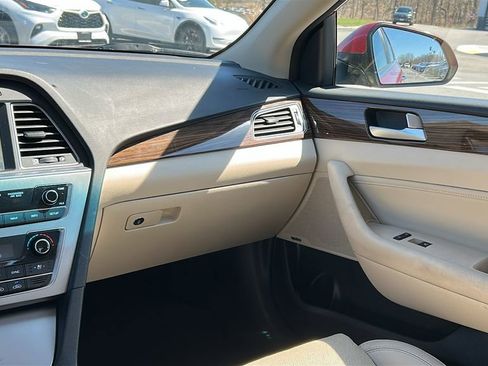 Used 2017 Hyundai Sonata Limited w/ Ultimate Package 04 FWD image 28
