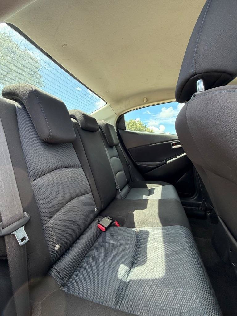 Used 2019 Toyota Yaris LE FWD image 16