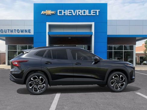 New 2026 Chevrolet Trax RS w/ Driver Confidence Package image 29