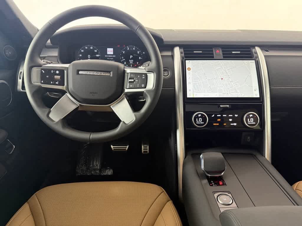 New 2026 Land Rover Discovery Limited Edition AWD/4WD image 21