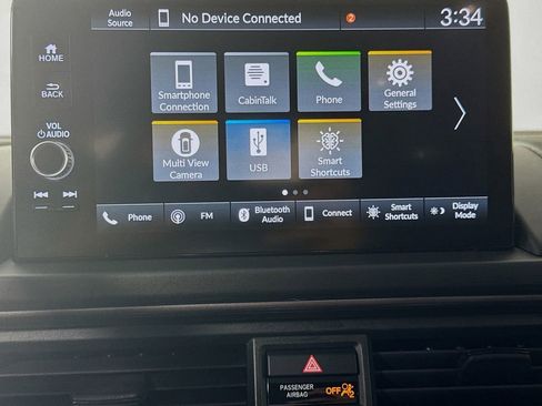 Used 2023 Honda Pilot TrailSport image 17