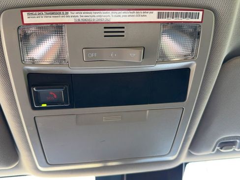 Used 2020 Toyota Tacoma SR5 image 24