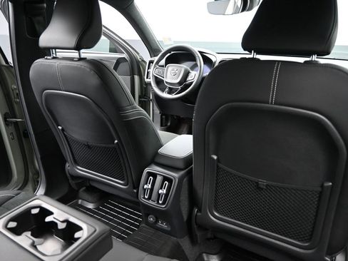 Used 2023 Volvo XC40 Recharge Ultimate image 20