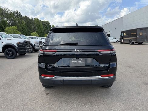 Certified 2023 Jeep Grand Cherokee Limited AWD/4WD image 5