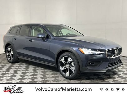New 2026 Volvo V60 B5 Cross Country Plus w/ Protection Package Premier