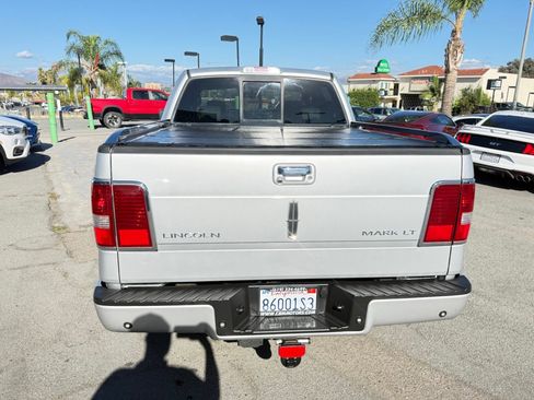Used 2008 Lincoln Mark LT 2WD image 8