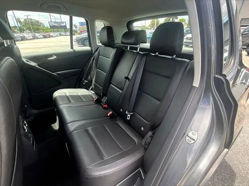 Used 2017 Volkswagen Tiguan S image 25