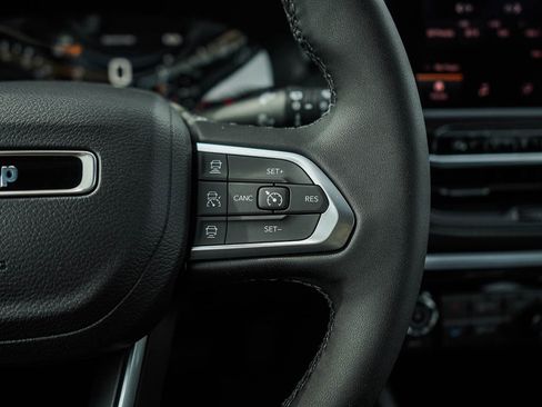 New 2026 Jeep Compass Limited image 22