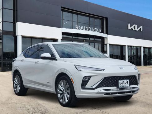 Used 2024 Buick Envista Avenir image 3