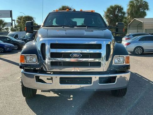 Used 2015 Ford F650 2WD Regular Cab Super Duty image 2