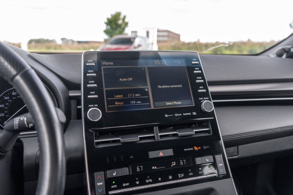Used 2019 Toyota Avalon XSE w/ All Weather Liner Package FWD image 27