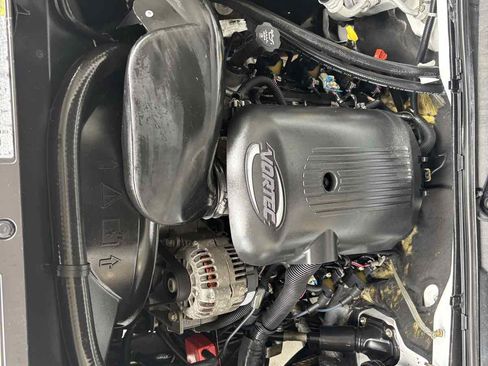Used 2004 Chevrolet Silverado 2500 W/T RWD image 23