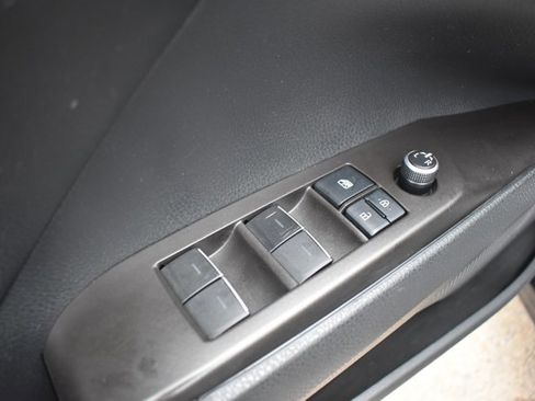 Used 2022 Toyota Camry XSE image 11