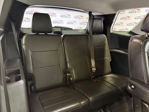Used 2020 Chevrolet Traverse LT w/ Driver Confidence II Package AWD/4WD image 48