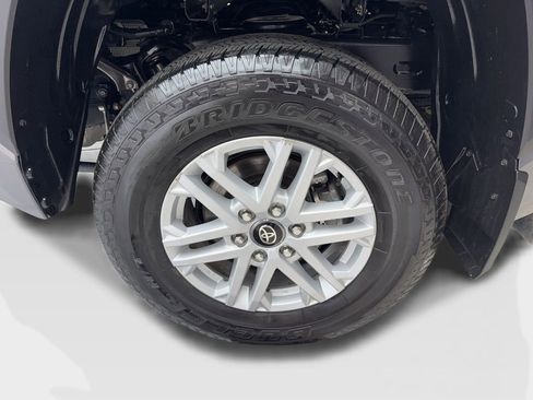 Used 2025 Toyota Tundra SR5 w/ SR5 Premium Package AWD/4WD image 85