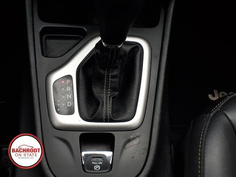Used 2018 Jeep Cherokee Latitude Plus FWD image 13
