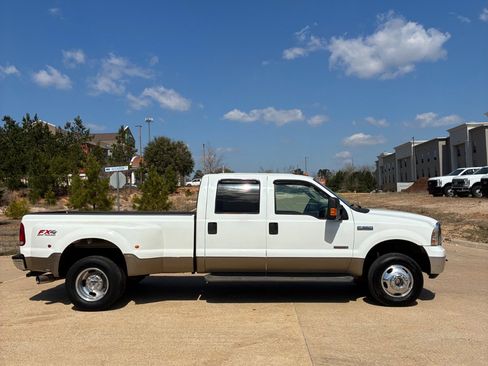Used 2005 Ford F350 4x4 Crew Cab DRW Super Duty image 4