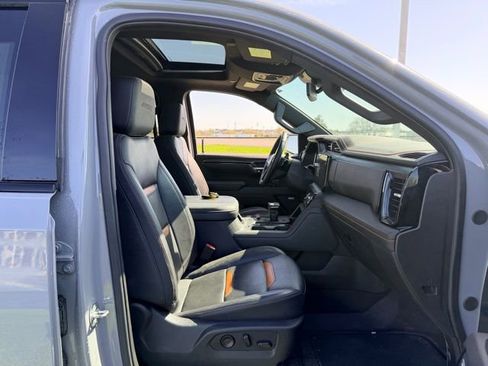 Used 2025 GMC Sierra 1500 AT4 w/ AT4 Preferred Package image 11