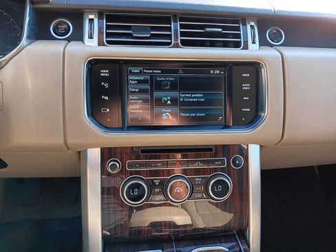 Used 2015 Land Rover Range Rover HSE AWD/4WD image 28