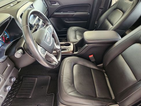 Certified 2018 GMC Canyon SLT w/ Driver Alert Package image 14