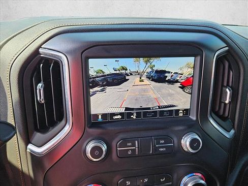 Used 2022 GMC Sierra 2500 AT4 AWD/4WD image 13