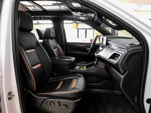 Used 2021 GMC Yukon AT4 w/ AT4 Premium Package AWD/4WD image 33