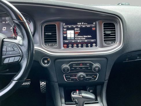 Used 2019 Dodge Charger GT RWD image 9