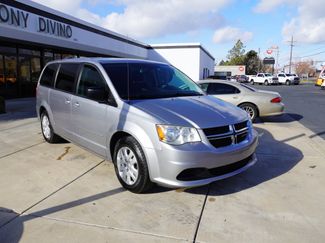 Used 2017 Dodge Grand Caravan SE w/ UConnect Hands-Free Group video 2