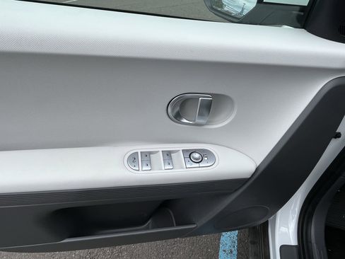 Used 2024 Hyundai Ioniq 5 SEL RWD image 15