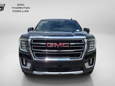 Used 2023 GMC Yukon SLT w/ SLT Premium Package AWD/4WD image 8