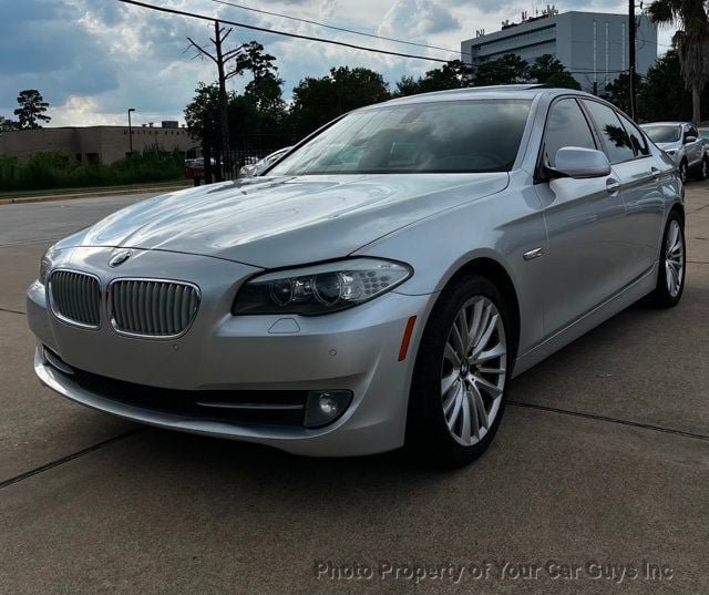 Used 2011 BMW 550i Sedan RWD image 1