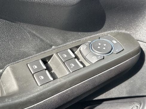 Used 2022 Ford Escape SE FWD image 26