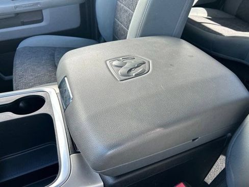 Used 2019 RAM 1500 Warlock AWD/4WD image 35