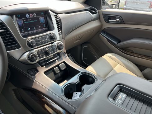 Used 2015 Chevrolet Tahoe LT w/ Luxury Package AWD/4WD image 34