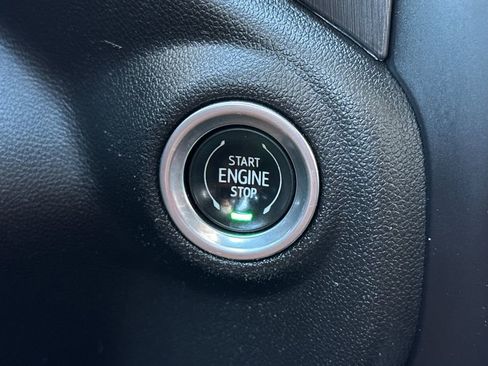 Used 2022 GMC Sierra 2500 AT4 image 22