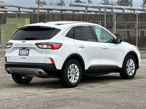 Certified 2022 Ford Escape SE w/ Convenience Package image 4
