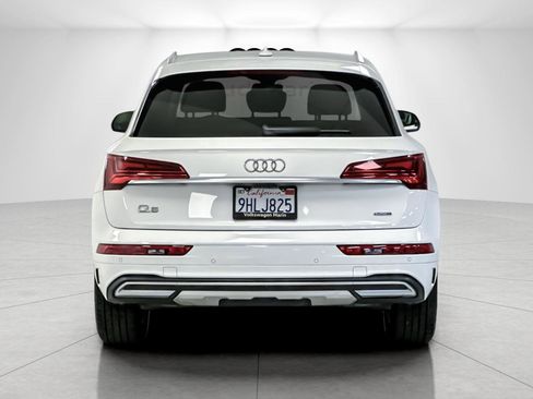 Used 2023 Audi Q5 Premium image 4