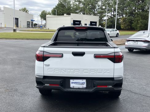 Used 2022 Hyundai Santa Cruz SEL w/ Activity Package image 9