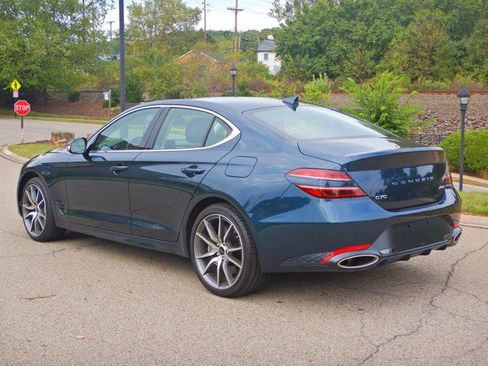 Used 2025 Genesis G70 2.5T image 6