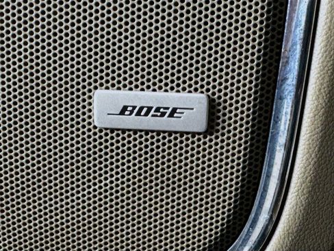 Used 2019 Chevrolet Suburban Premier image 19