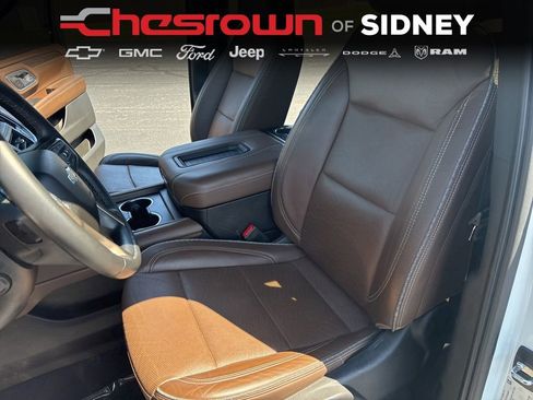 Used 2023 Chevrolet Suburban High Country AWD/4WD image 45
