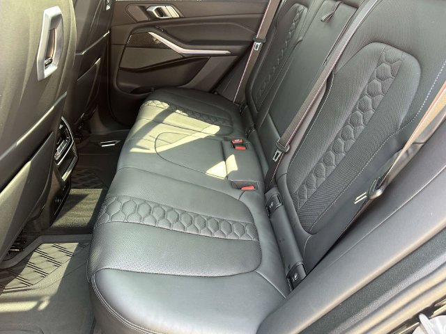 Used 2025 BMW X5 M Competition w/ Executive Package AWD/4WD image 17