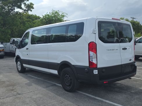 Used 2024 Ford Transit 350 XLT RWD image 5