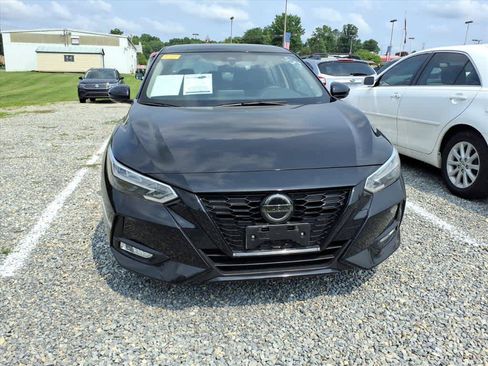 Used 2023 Nissan Sentra SR w/ Midnight Edition Package FWD image 7
