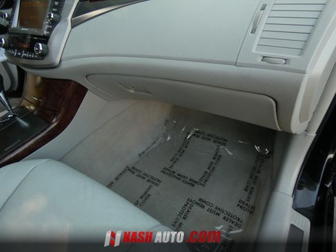 Used 2011 Toyota Avalon FWD image 35