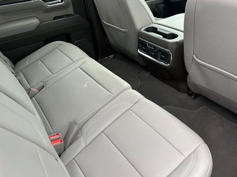 Used 2025 GMC Sierra 1500 SLT w/ SLT Premium Plus Package AWD/4WD image 17