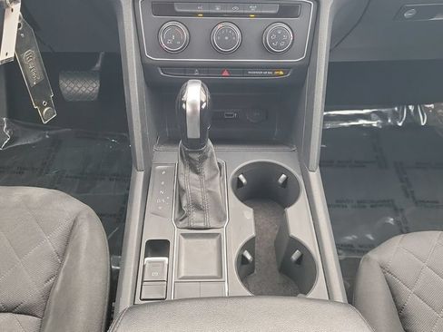 Used 2018 Volkswagen Atlas S FWD image 14