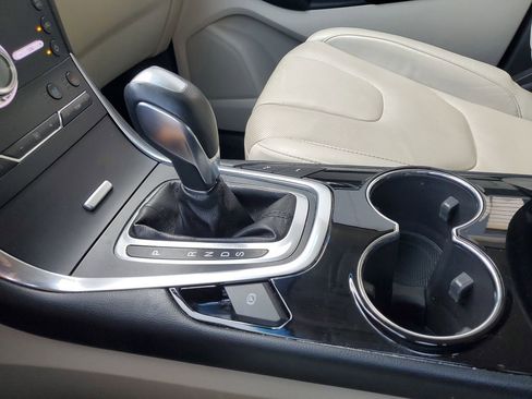 Used 2018 Ford Edge Titanium w/ Equipment Group 302A image 33