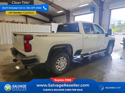Used 2021 Chevrolet Silverado 2500 LT w/ Fleet Comfort Package AWD/4WD image 4
